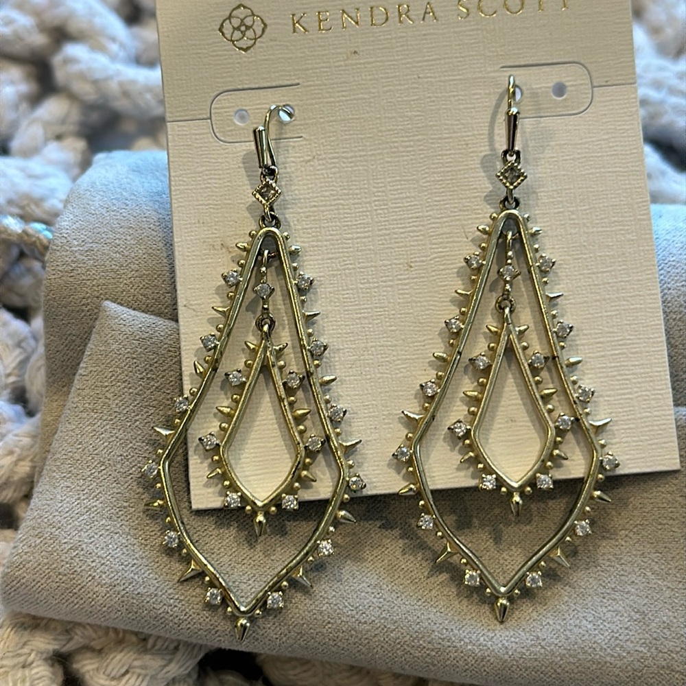 Kendra Scott Alice earrings in gold